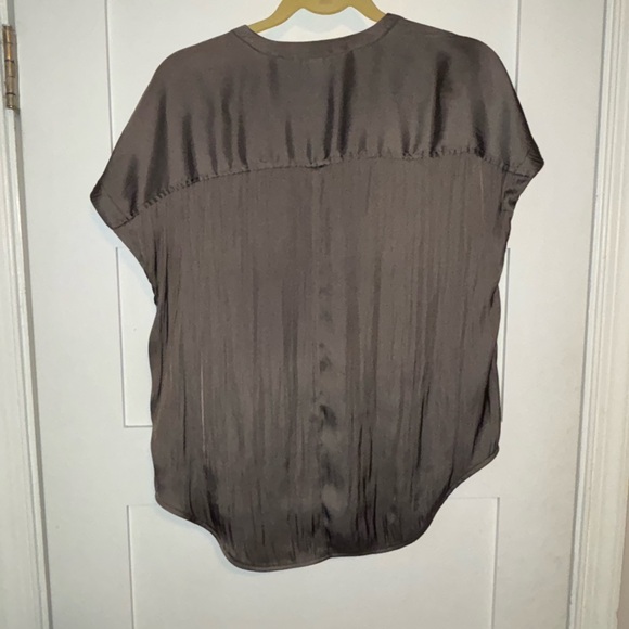 blouse - Picture 6 of 6